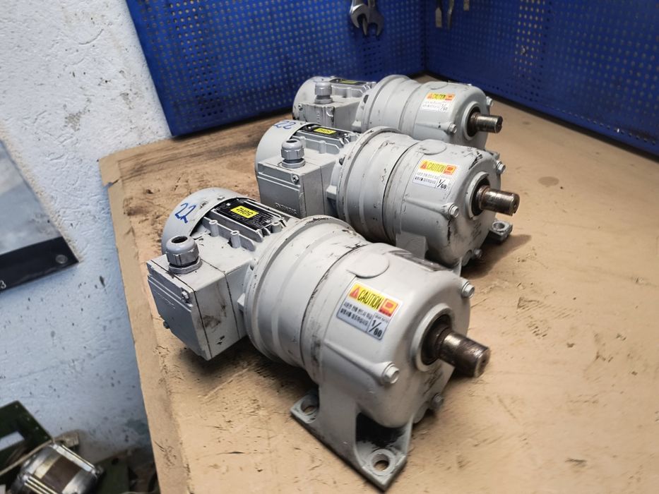 Przekładnia 22/min 0,18kW reduktor motoreduktor  prosta napęd
