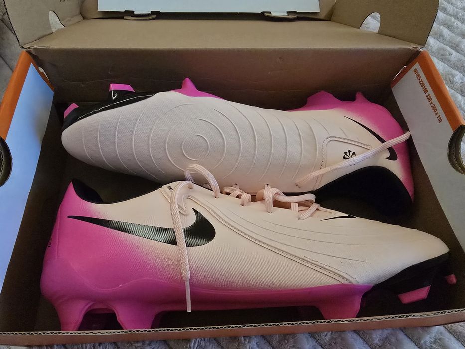 Korki piłkarskie lanki Nike Phantom GX II Academy FG/MG 46 30cm - Gwarancja