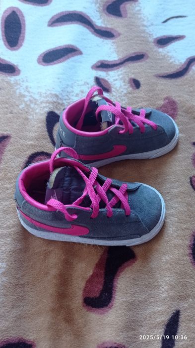 Черевички для дівчинки