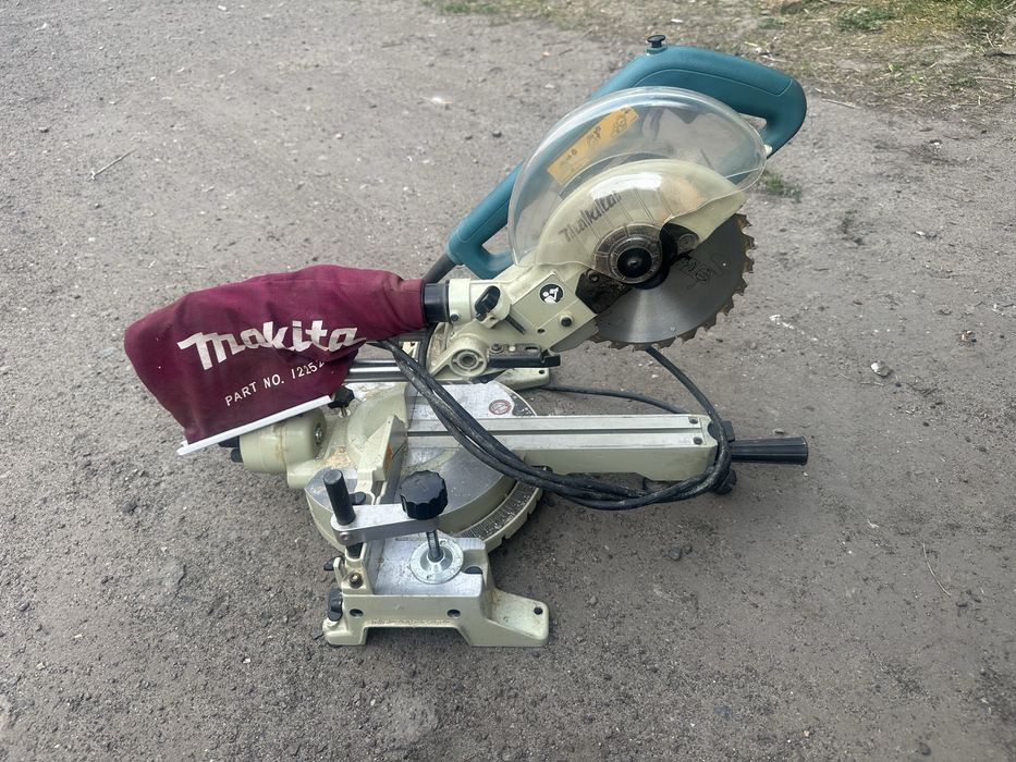 Торцовка Makita ls0714