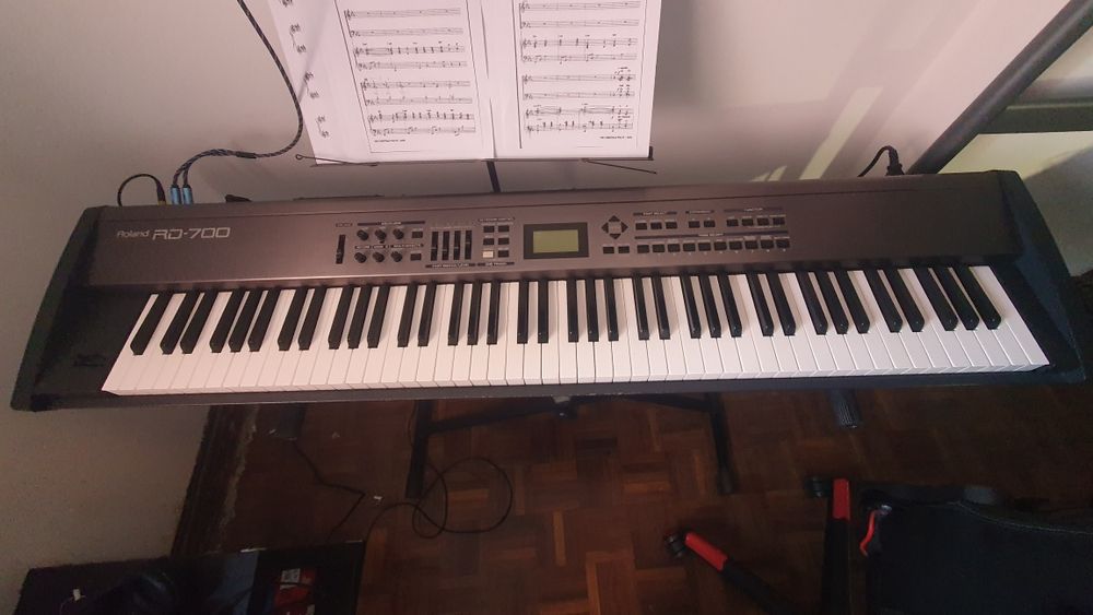 Piano digital Roland RD700