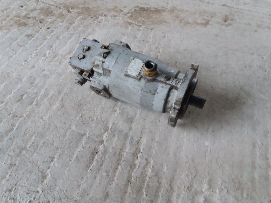Hydromotor Jazdy SMF Silnik Hydrauliczny Koparka Koparko Ładowarka Fad