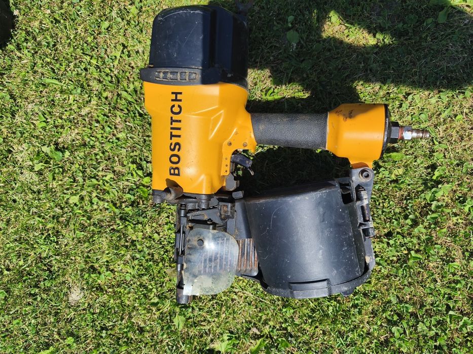 Потужний барабанний цвяхозабивач Bostitch N400C-1-E (цвяхи 55-100 мм)