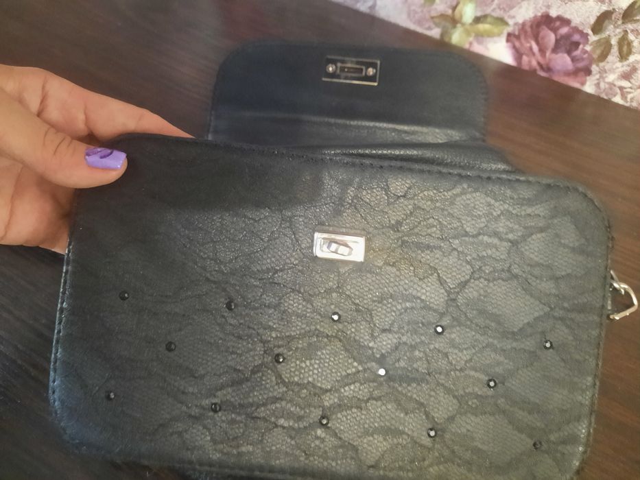 Продам кожаную кроссбоди Vif от Bags