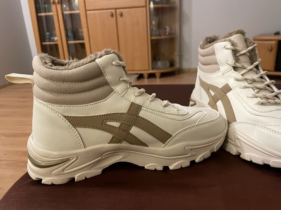 Damskie botki ocieplane