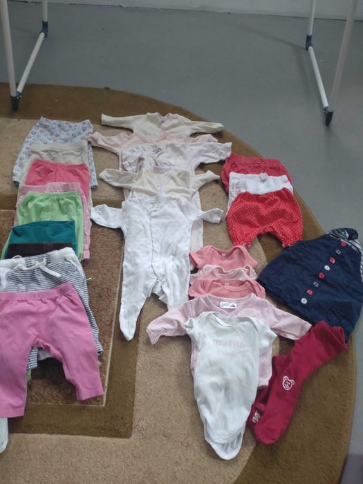 Komplet ubranek dla dziewczynki 56