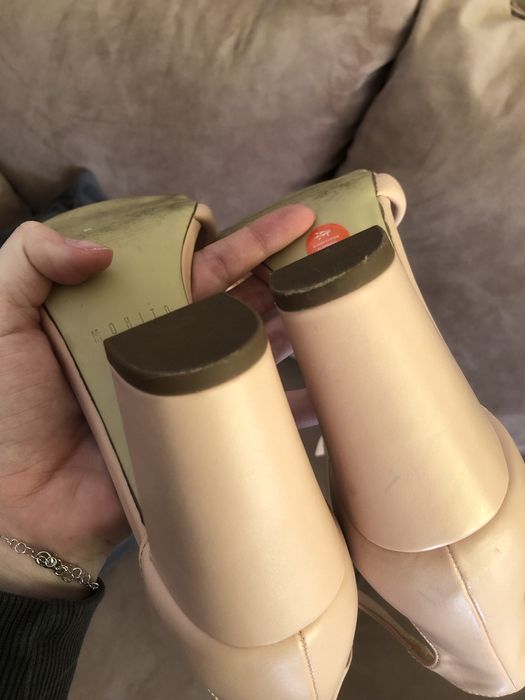 Pudrowo różowe sandałki r.39