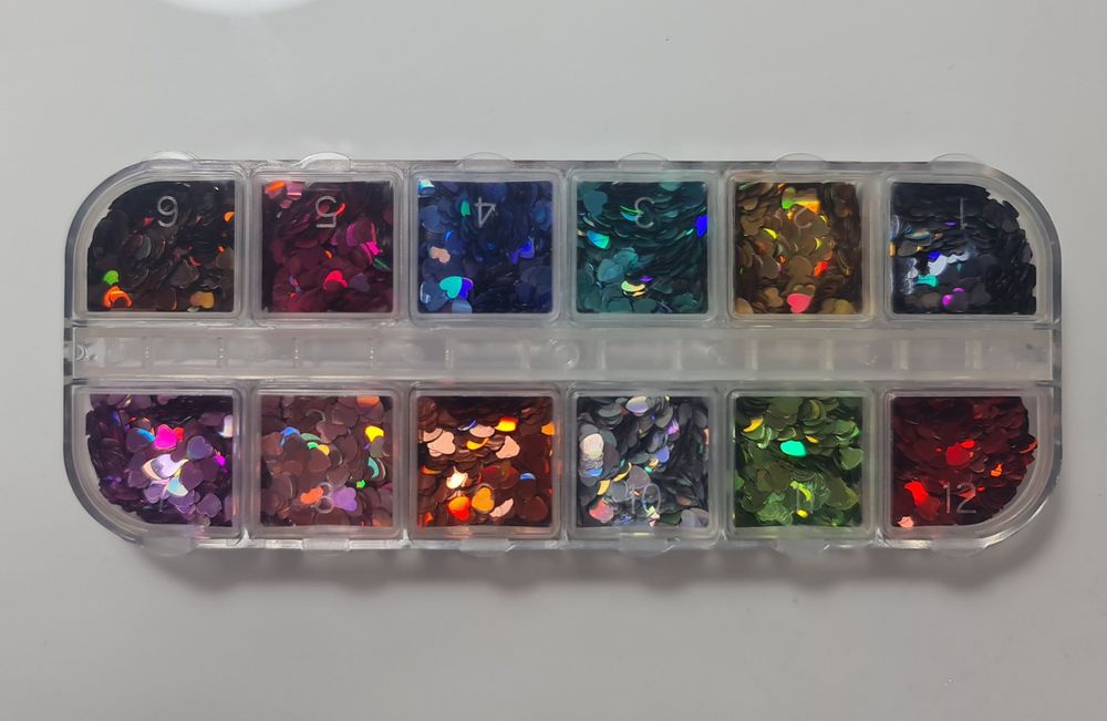 Caixa com corações várias cores - unhas de gel
