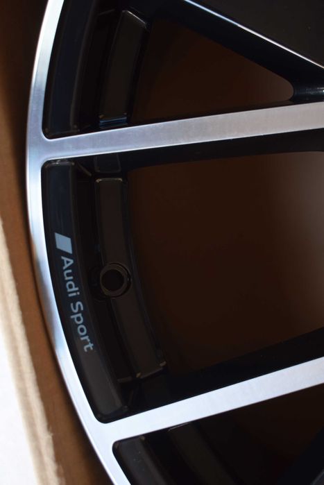 Felga oryginał Audi OE Q8 SQ8 RSQ8 10.0" x 22" 5x112 ET 21 4M8 nowa