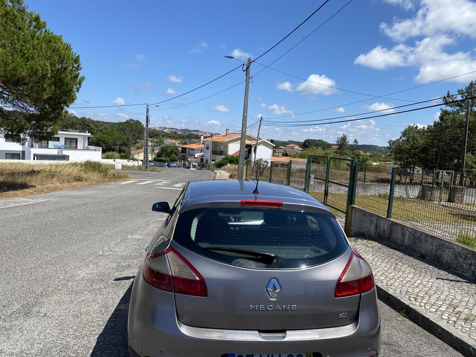 Carro em muito bom estado