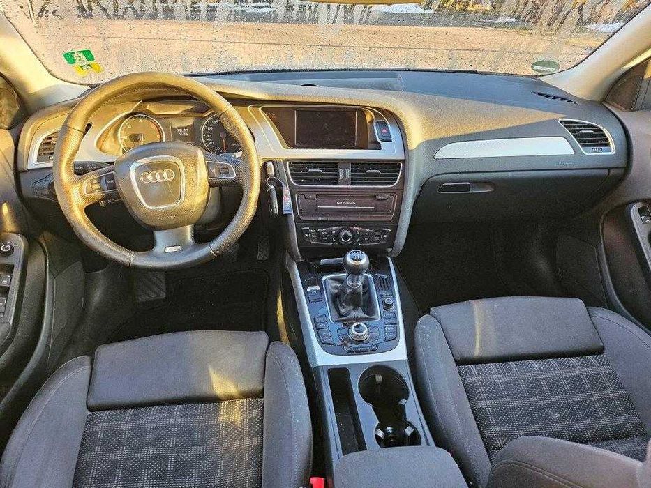 AUDI A4 2.0 TDI 140KM 2011r