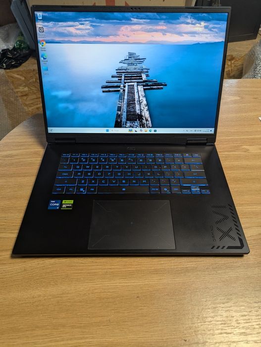 Ноутбук Gigabyte 16 ips 165ггц i7-13620H/16GB DDR5/1TBSDD/RTX5060 8GB