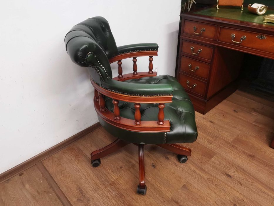 Gabinetowy FOTEL chesterfield kapitański 879/2025