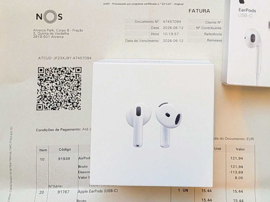 Apple AirPods 4 novos + oferta de EarPods USB C