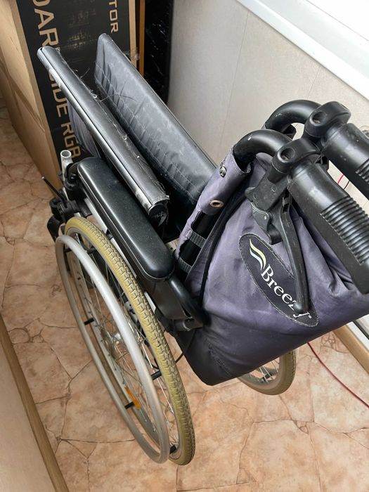 инвалидная коляска