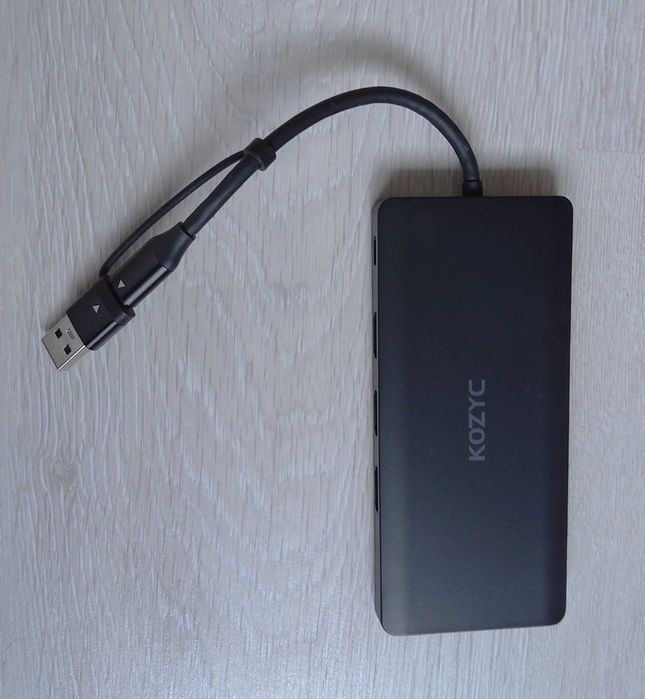 Kozyc Stacja dokująca USB-C z 3 wejściami HDMI i trzema wyświetlaczami