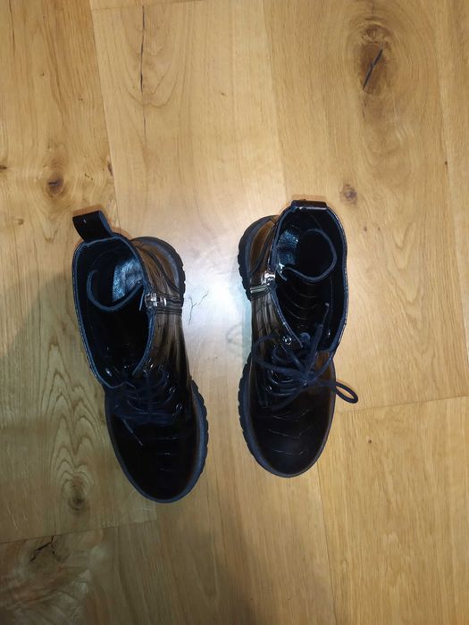 Trapery glany skóra naturalna buty czarne no 38