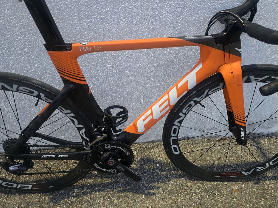 Bicicleta felt carbono  super equipada