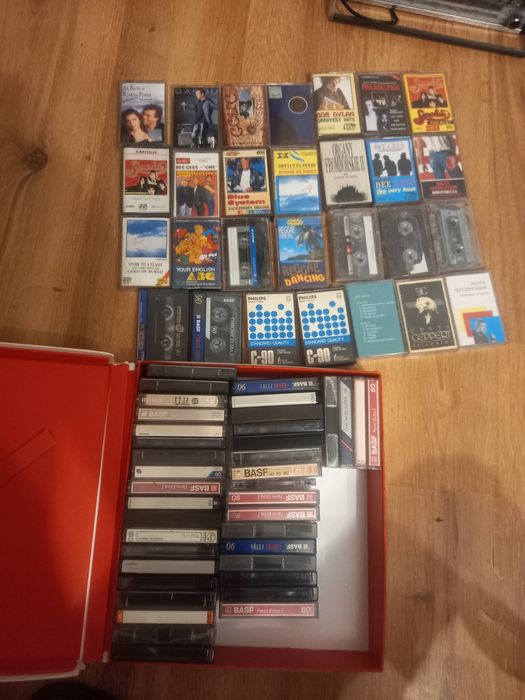 Zestaw kaset magnetofonowych