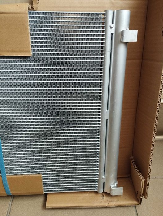 BMW X3 G01 X4 G02 X5 G05 X6 G06 G07 радіатор кондиціонера 64539473848