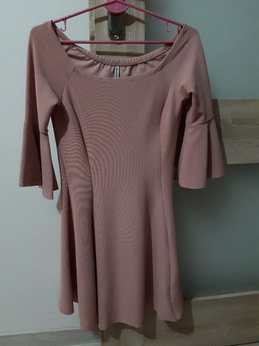 Sukienka firmy Stradivarius Rozmiar S