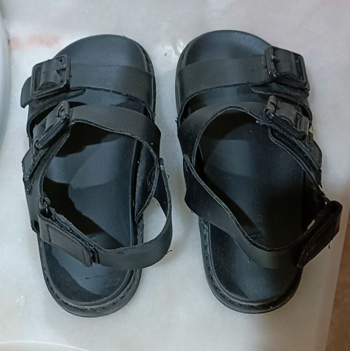 Sandálias criança  pretas n 28 Zara