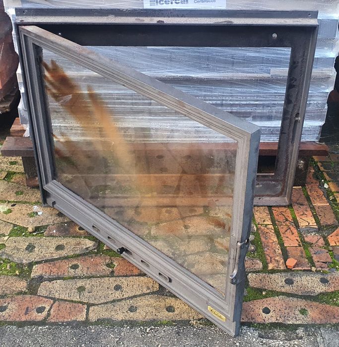 Fachada frente lareira ideal para fechar lareira aberta