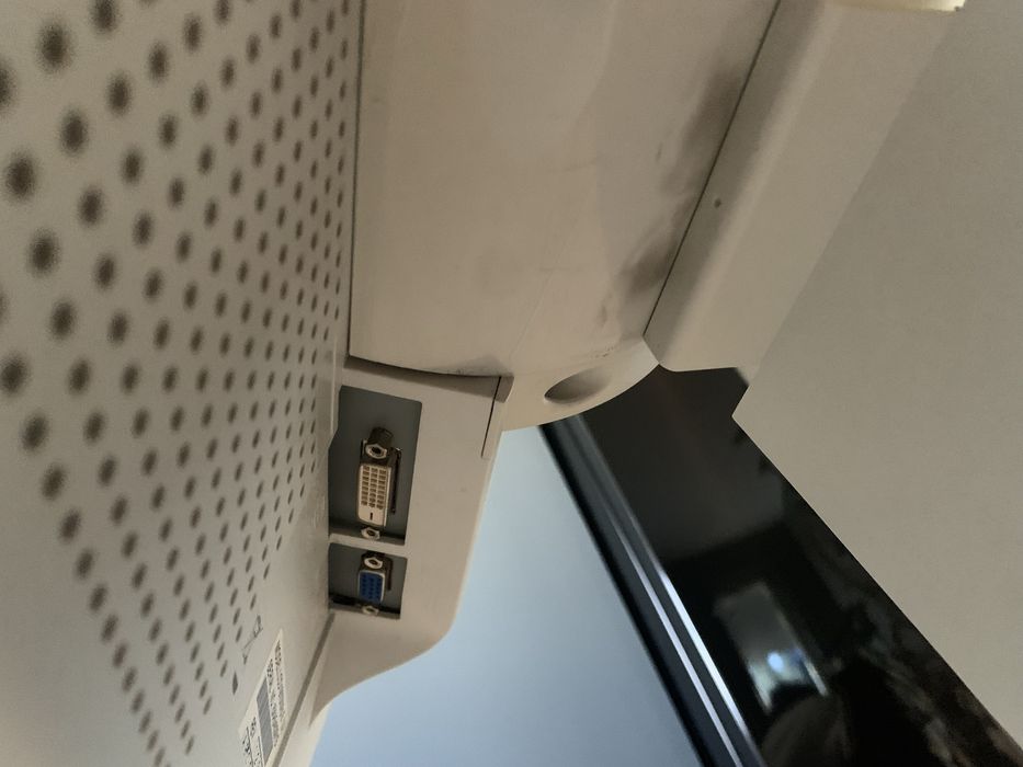 Monitor komputerowy