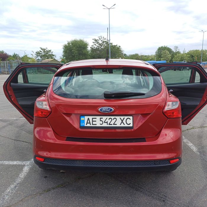 Ford Focus 2014 VIN WF0KXXGCBKES21149 фото оголошення 4 з 24