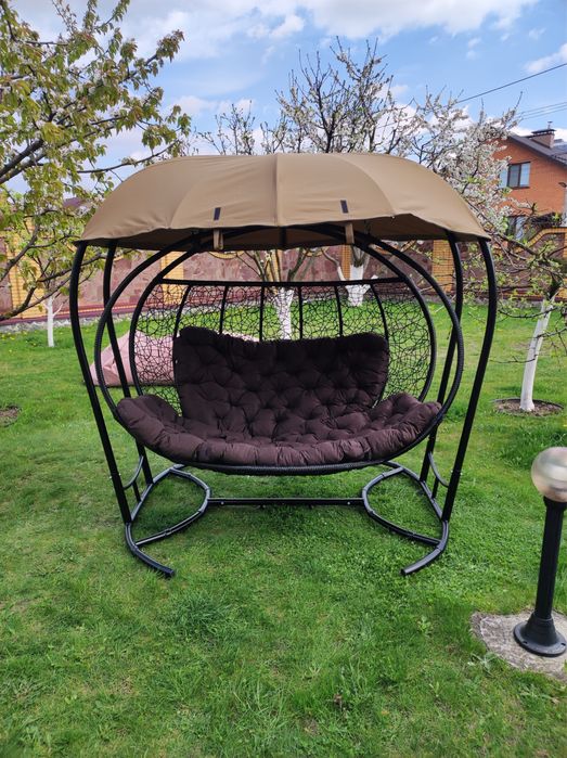 Крісло кокон тримісний з дахом від виробника