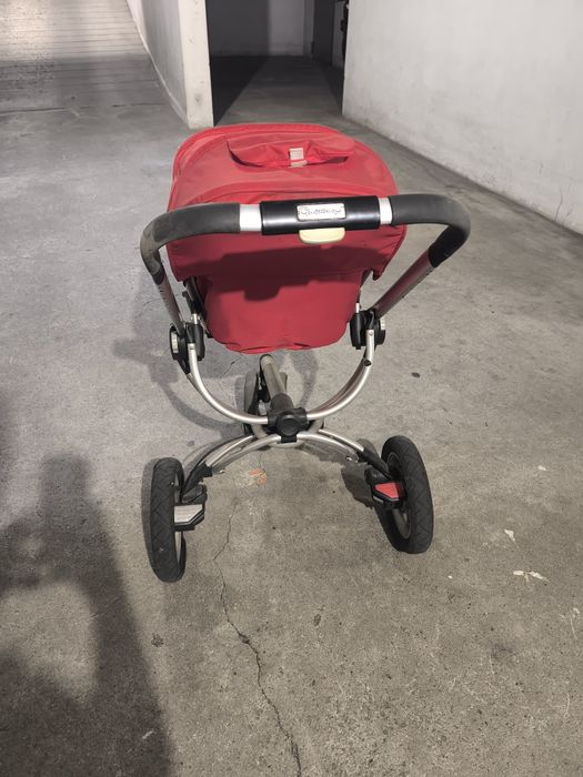 Carrinho de bebê,ovo e cadeira balanço