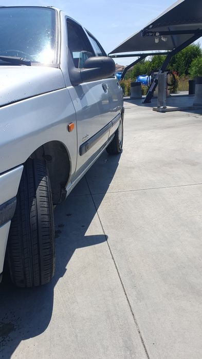 Renault Clio 97 Oasys, muito estimado