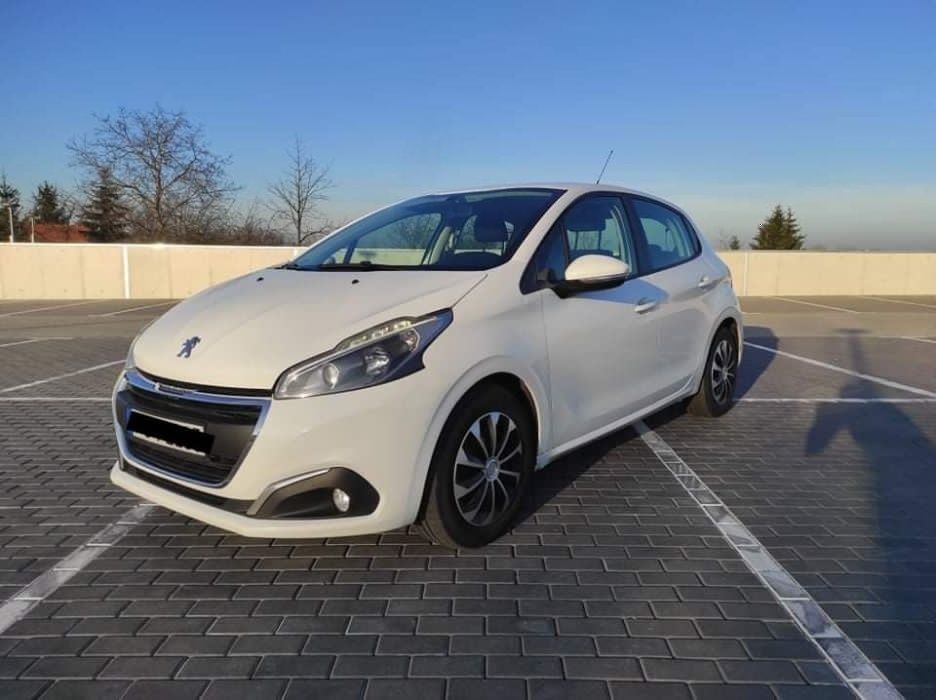 Peugeot 208 Peugeot 208 1.6 HDi 2015r • Klimatyzacja • Bluetooth • Ekran