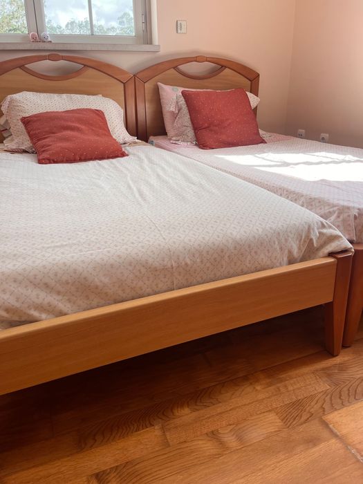 Conjunto de Camas Individuais com Colchão