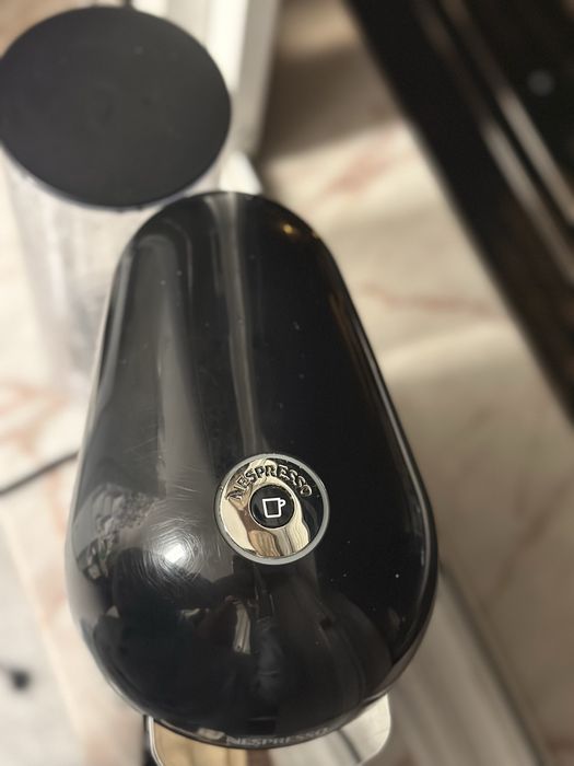 Máquina de Café,  Nespresso Vertuo Plus Deluxe