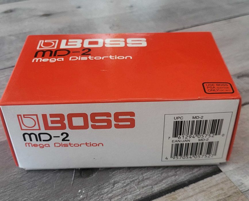 Boss MD-2 Mega Distortion przester gitarowy, prawie nowy z baterią w zestawie, preferowany odbiór własny