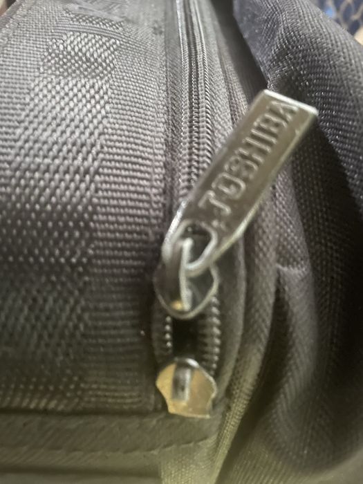 Vendo pasta portatil Toshiba