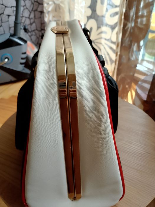 Używana torba na dokumenty Prada