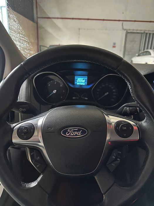 OPORTUNIDADE – Ford Focus SW 1.6 TDCi | 2012