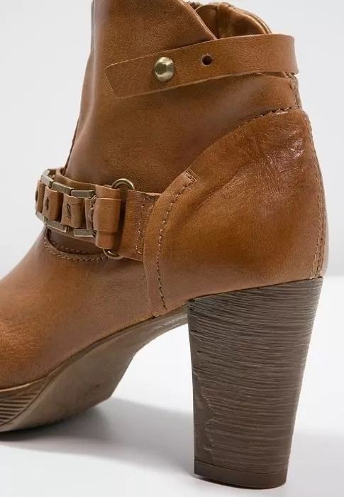 КОЖАННЫЕ ботинки, ботильоны женские Италия полусапожки р39