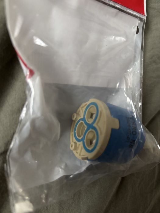 Bateria kuchenna – uszkodzona wylewka + gratis nowa głowica ceramiczna