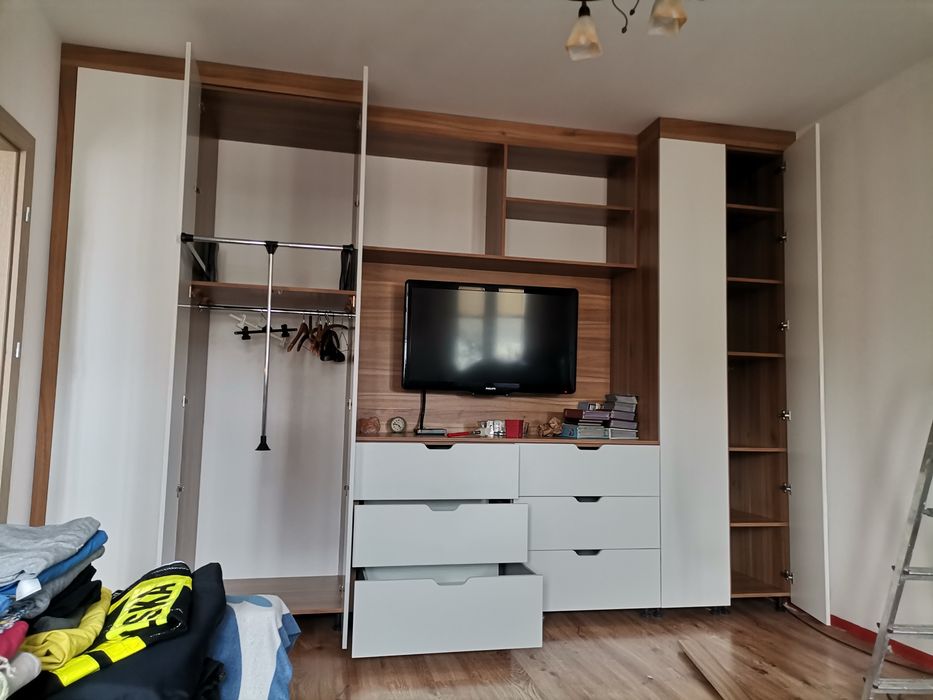 Meble na wymiar kuchnie szafy garderoby
