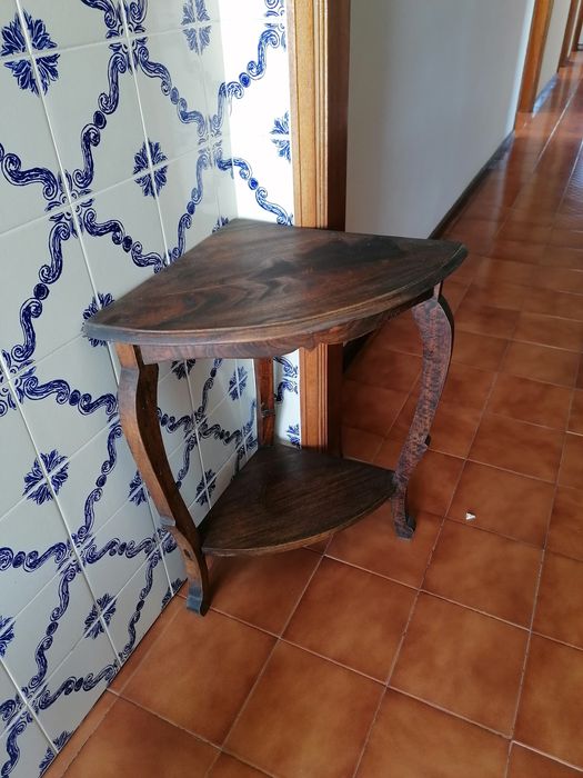 Móvel de apoio/decoração de esquina