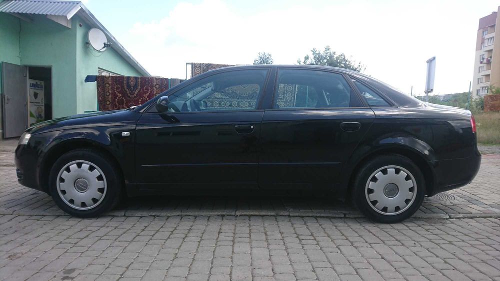 Автомобіль Audi A4