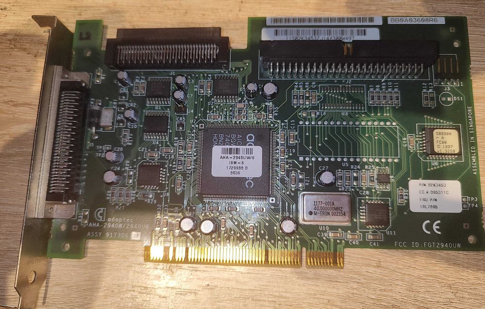Kontroler SCSI PCI AHA-2940UW