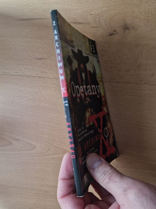 Opętany. Z archiwum X. #1 - Garth Nix