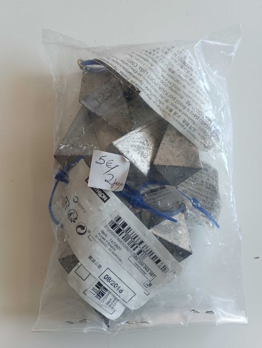 Material de pesca, diversos, a preços baixos