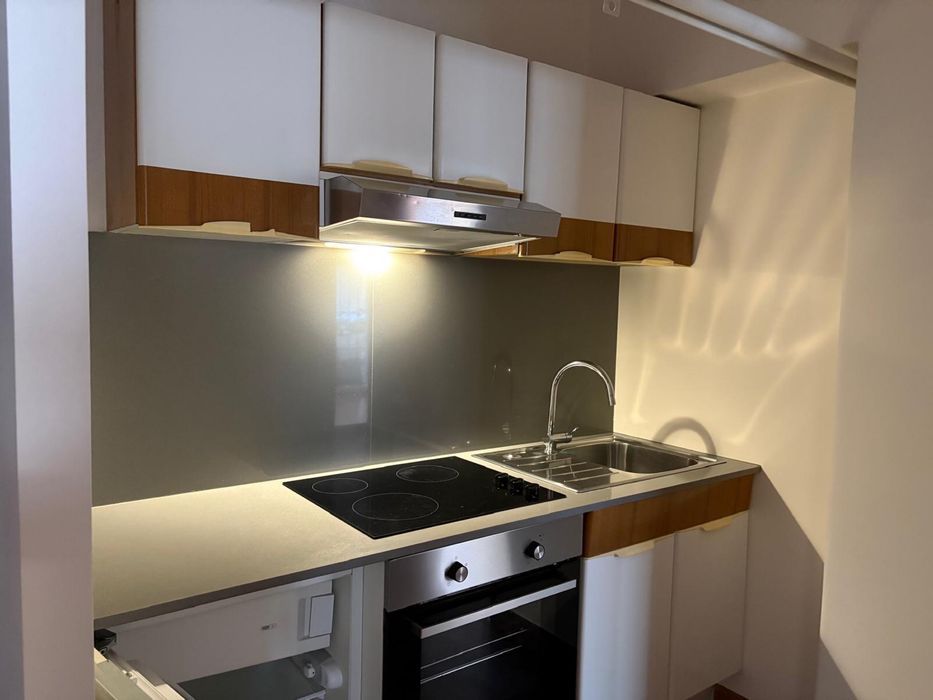 Apartamento T1 Lisboa/com 50 m2, para arrendamento na prestigiada zona da Lapa/Estrela