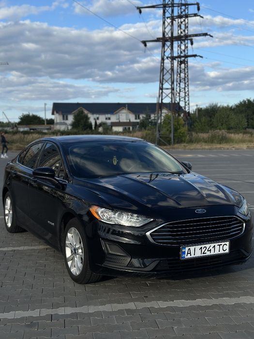 Ford fusion hybrid 2019