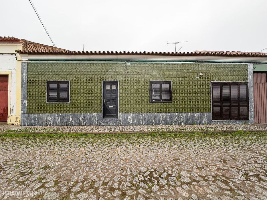 Moradia T4 para venda